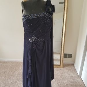 Mon Cheri Navy Blue Gown sz 14